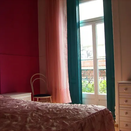 Dias E Dominguez Hostel Lisboa