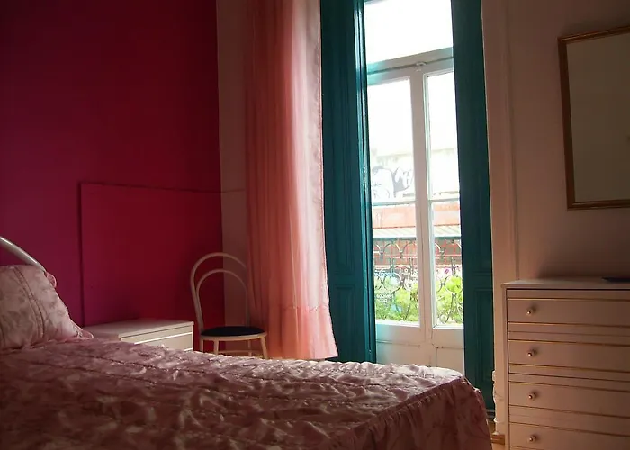 Dias E Dominguez Hostel Lisboa