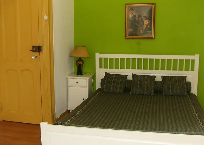 Dias E Dominguez Hostel