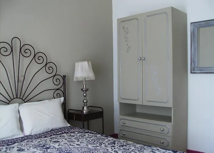 Dias E Dominguez 리스본